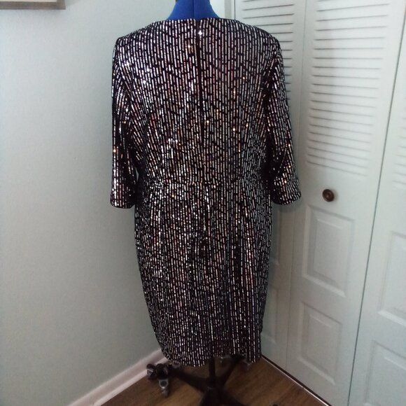 NWT LANE BRYANT 22 BLACK SILVER SEQUINED FAUX WRAP DRESS 3/4 SLEEVES ZIPPER FUN - Picture 2 of 16
